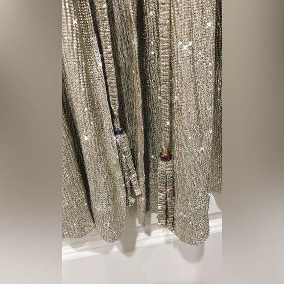 Amazing cover up beach! Come with long pants on the set! - Picture 1 of 3